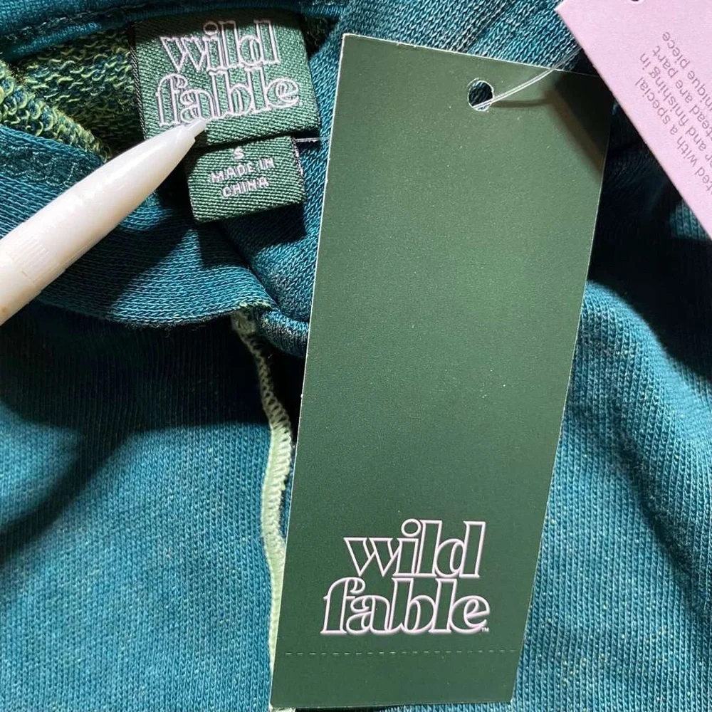 Wild Fable Unisex Seamed Hooded Sweatshirt Relaxed Fit Size Small Green - Picture 6 of 10